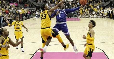Dawes scores 25 points, Seton Hall holds off late Missouri rally to win 93-87